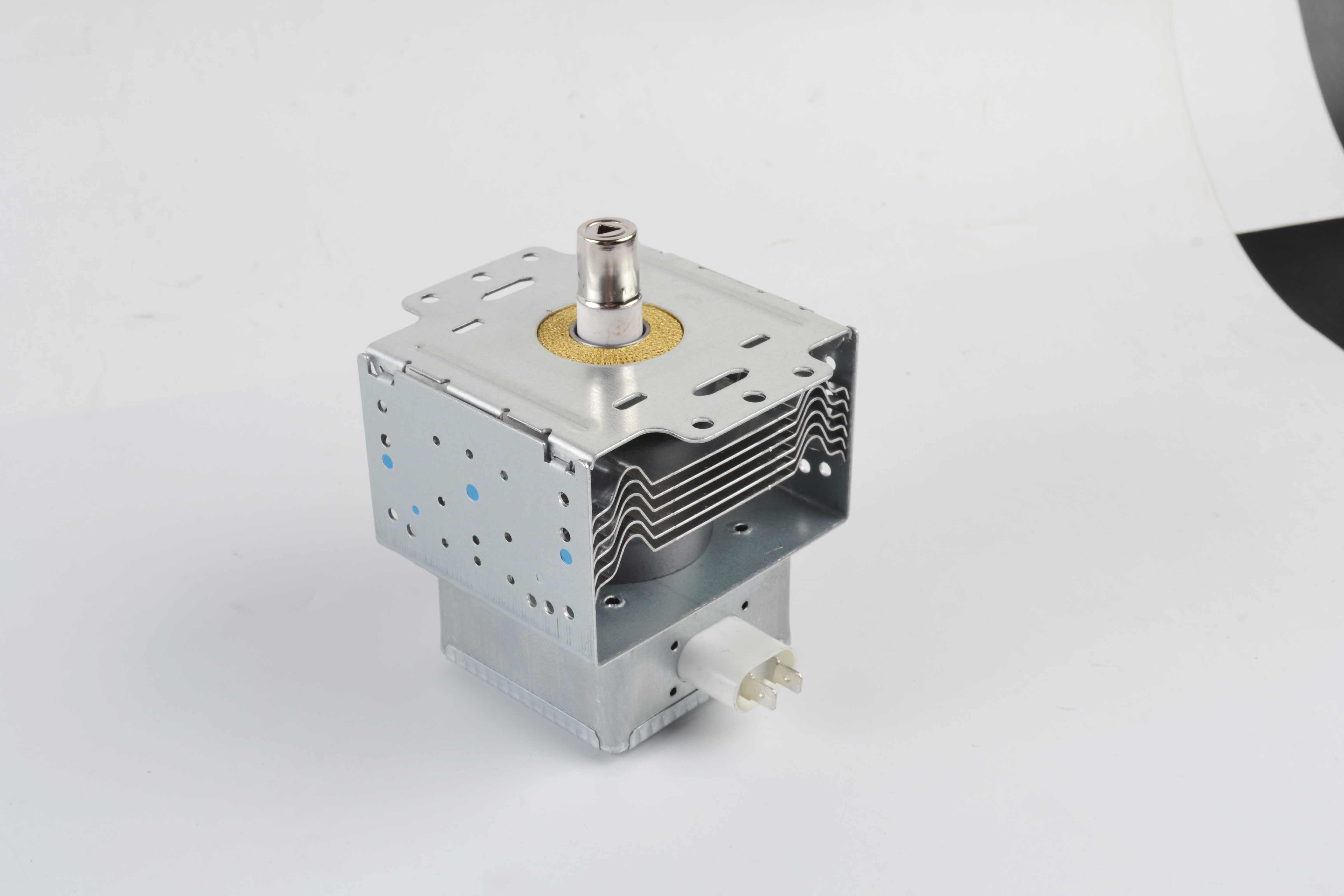 Magnetron - B11010023