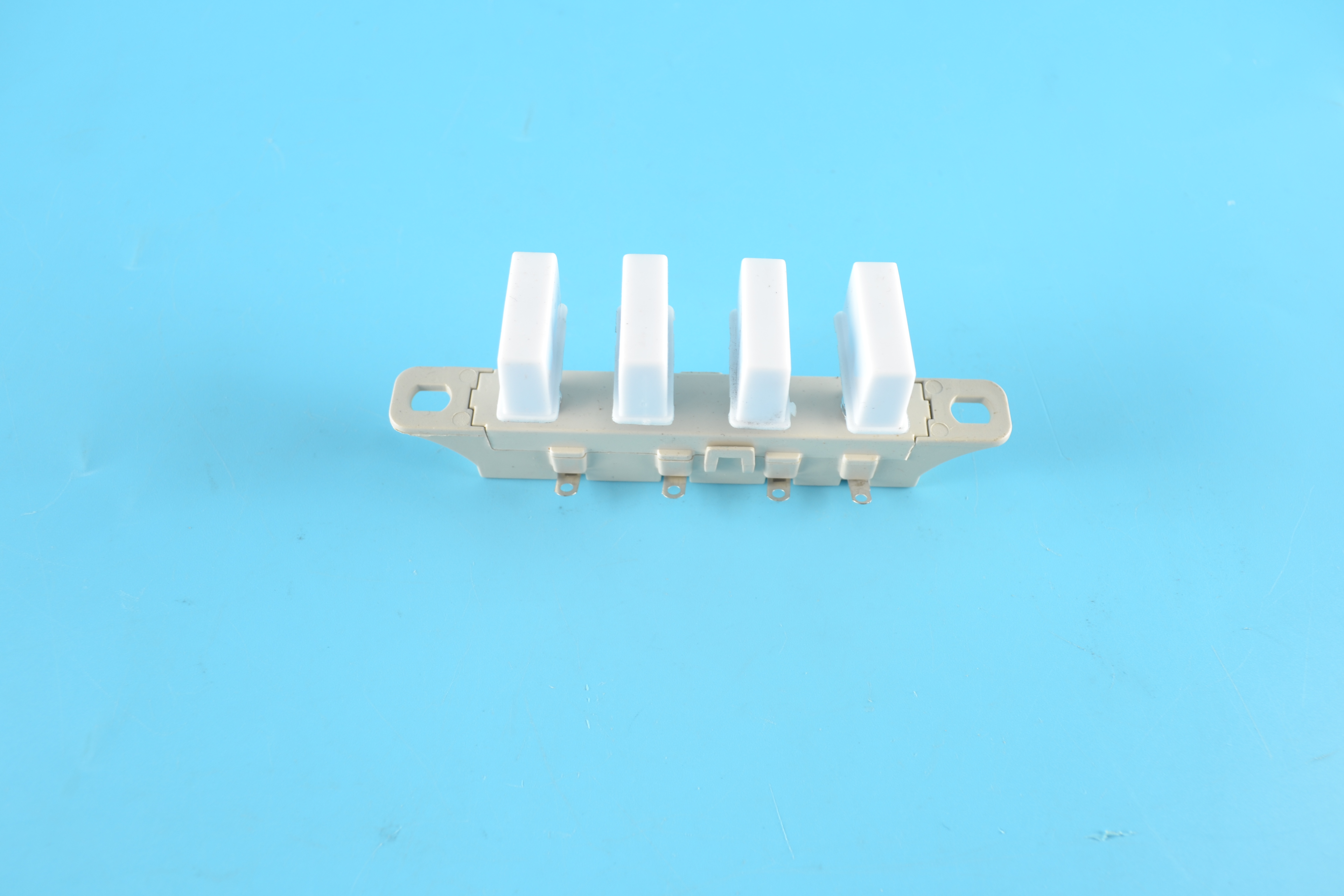 Switch - B06100005