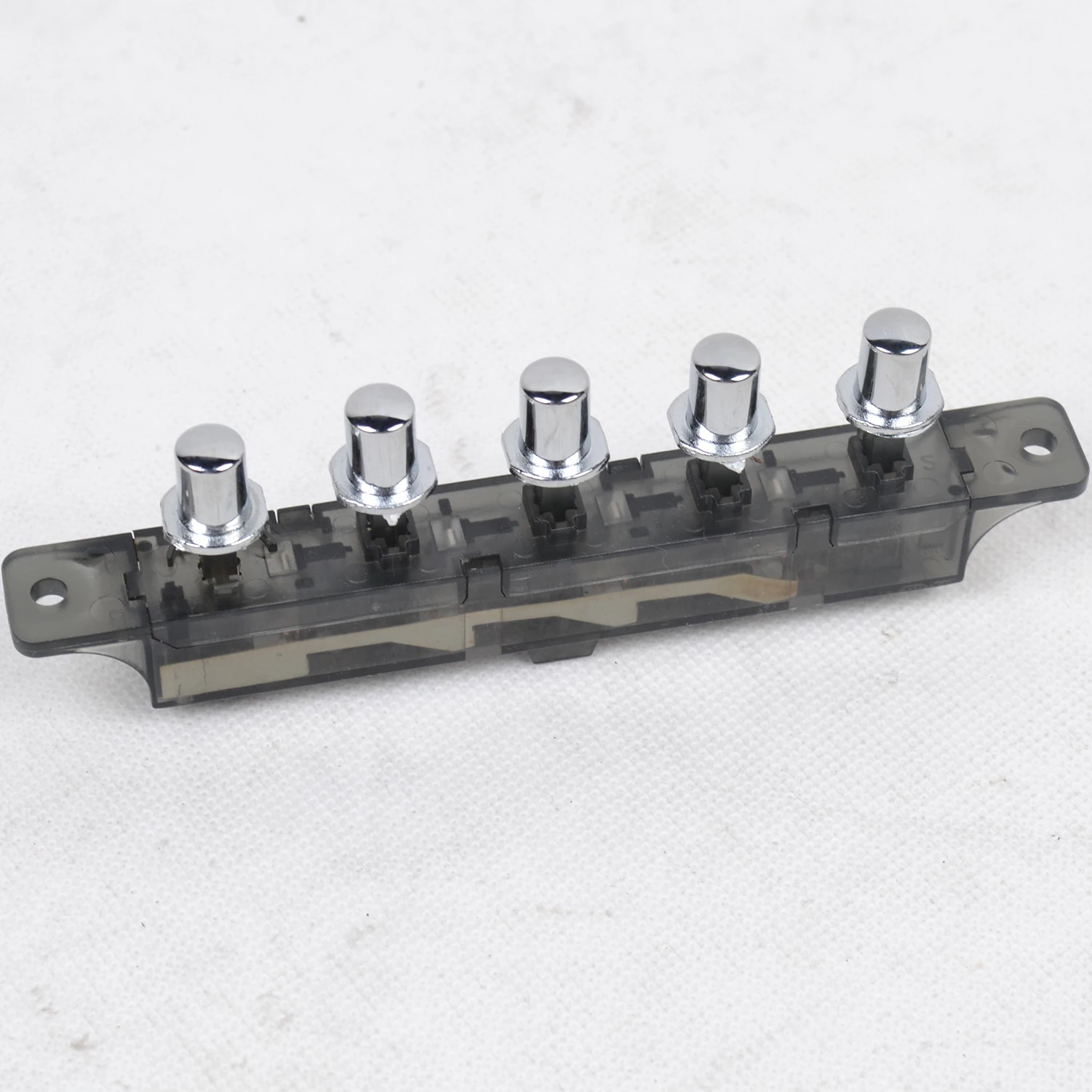 Switch -  B19040011